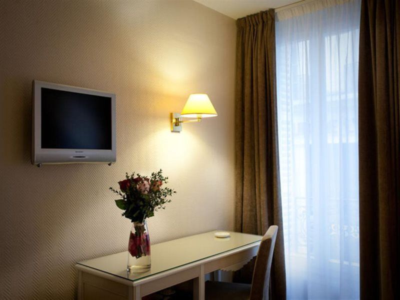 Magda Champs Elysees Paris Exterior photo